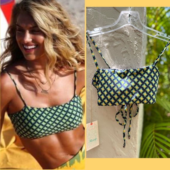 💦☀️ MAAJI ☀️💦 Reversible Bikini Swim Top - Picture 1 of 10